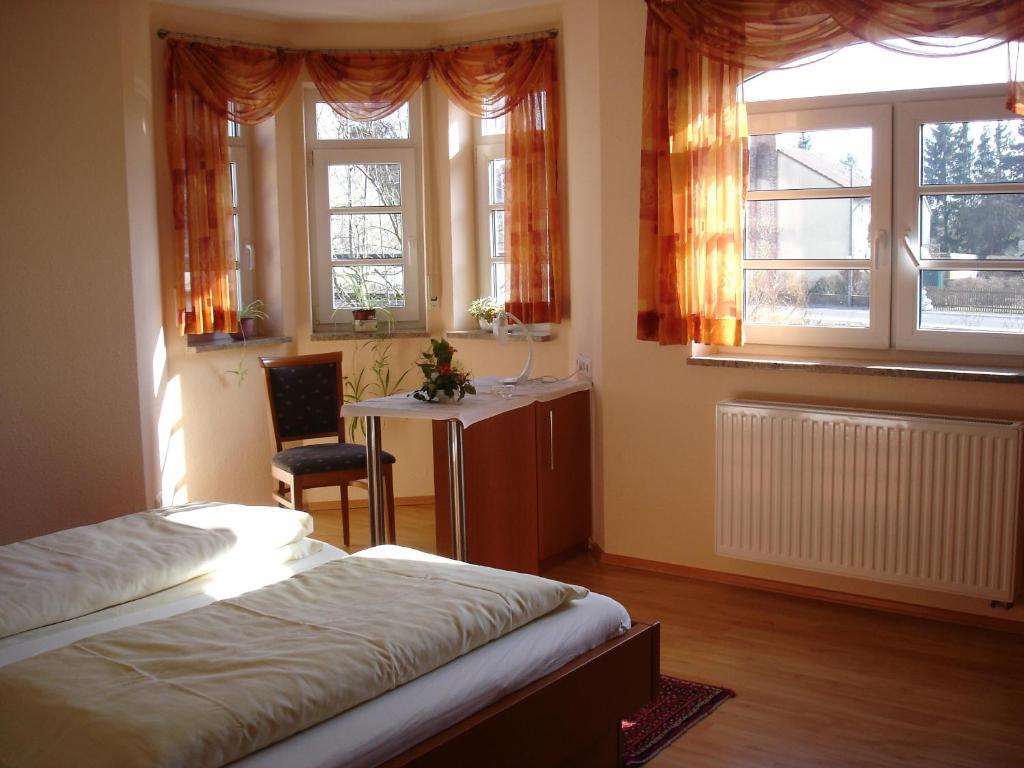 Fraenkischer Gasthof Lutz Giebelstadt Δωμάτιο φωτογραφία