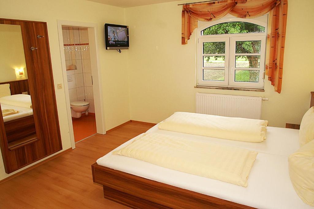 Fraenkischer Gasthof Lutz Giebelstadt Δωμάτιο φωτογραφία