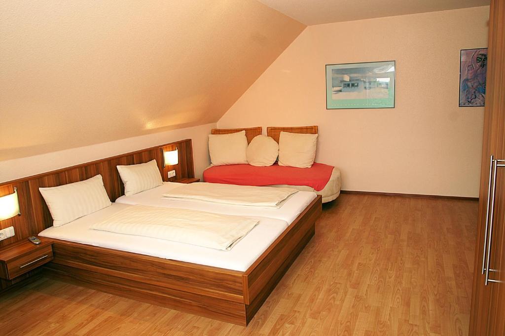 Fraenkischer Gasthof Lutz Giebelstadt Δωμάτιο φωτογραφία