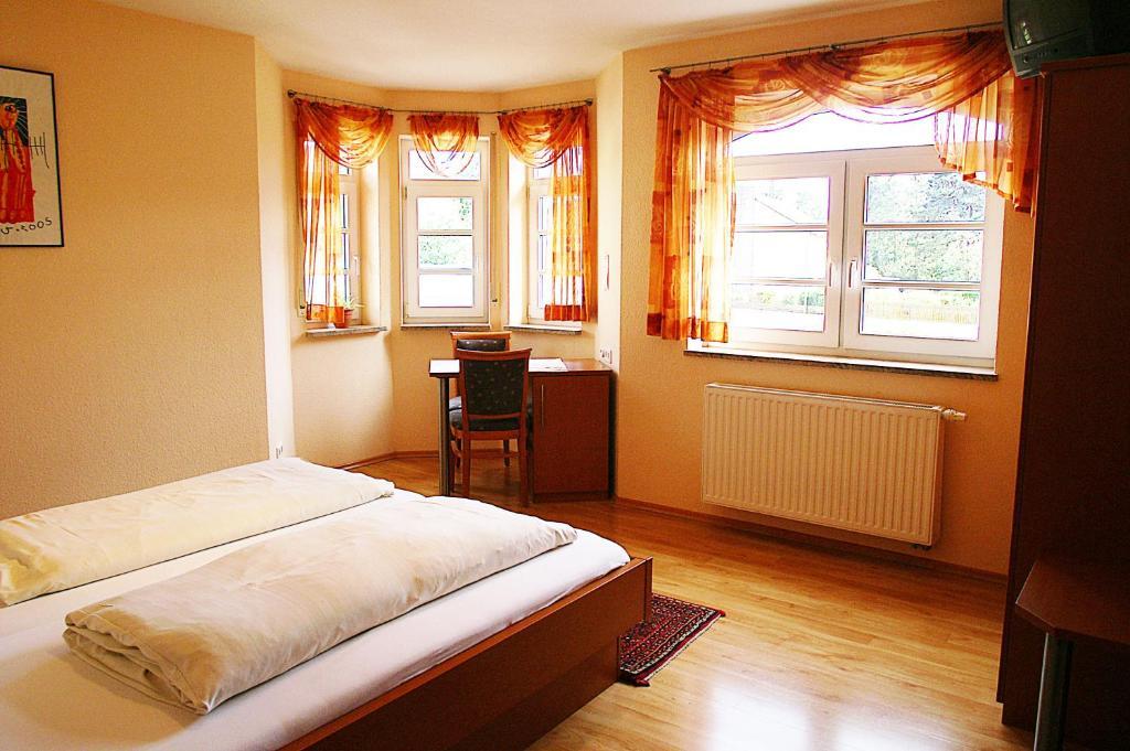Fraenkischer Gasthof Lutz Giebelstadt Δωμάτιο φωτογραφία