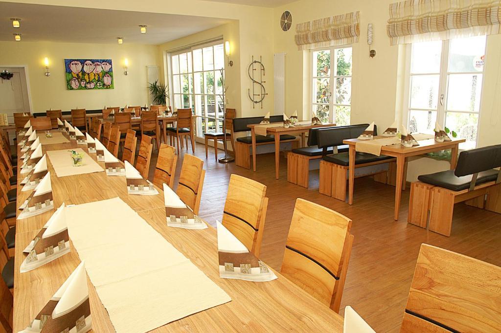 Fraenkischer Gasthof Lutz Giebelstadt Εξωτερικό φωτογραφία