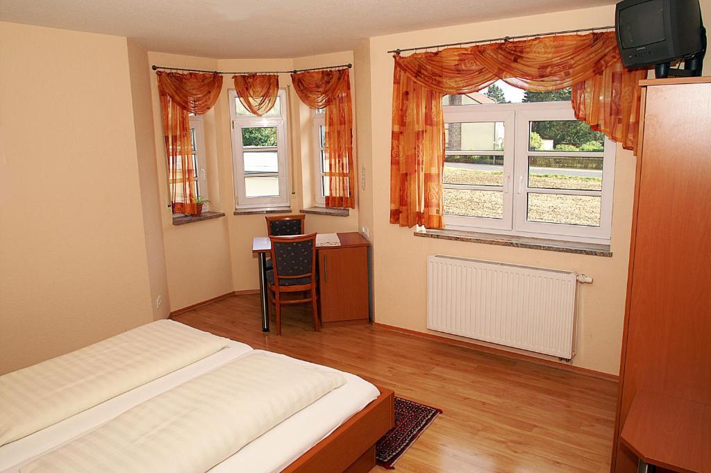 Fraenkischer Gasthof Lutz Giebelstadt Εξωτερικό φωτογραφία